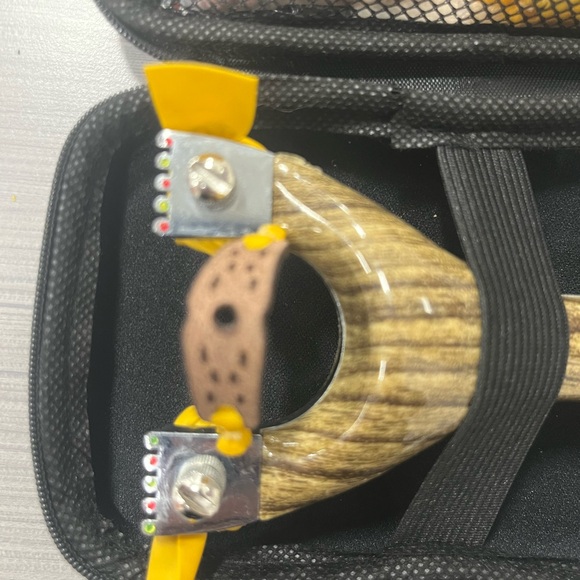 Wood-Grain Slingshot Kit w/ Case, Bands & Ammo - Picture 14 of 15